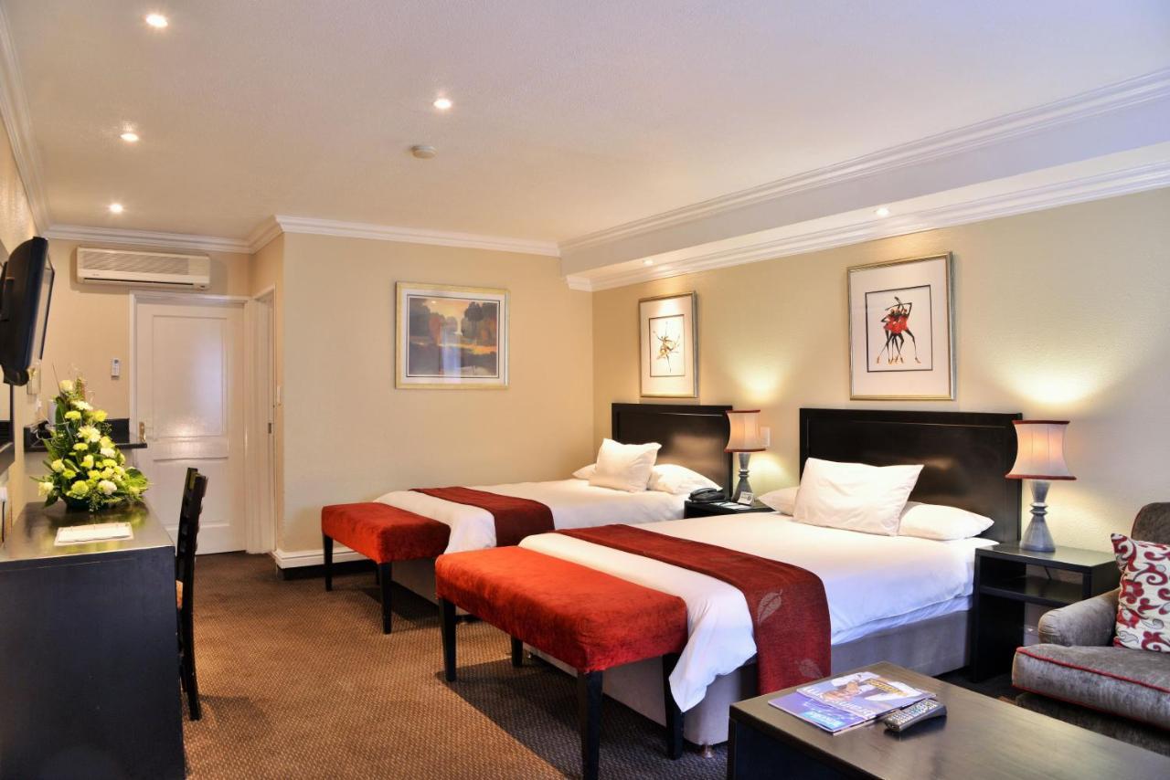 Hotel Birchwood And Or Tambo Conference Centre 4*