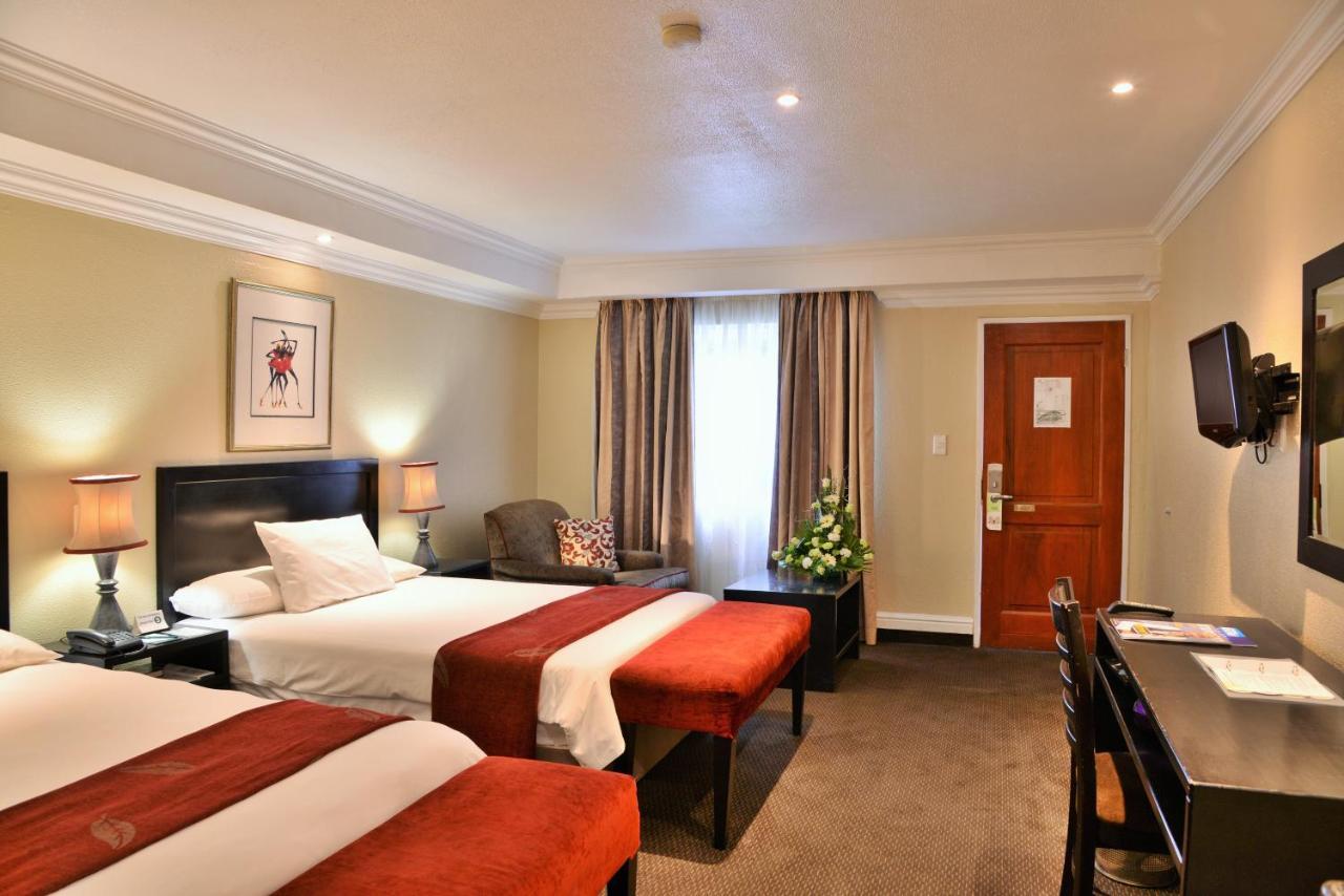 Birchwood And Or Tambo Conference Centre Hotel 4*