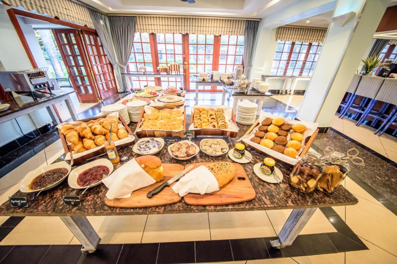 Hotel Birchwood And Or Tambo Conference Centre 4*