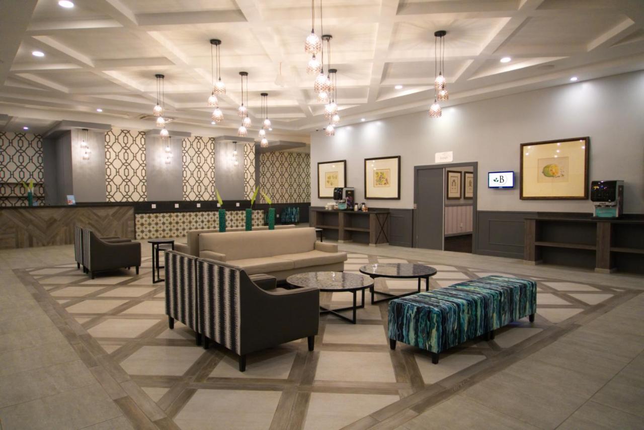 Birchwood And Or Tambo Conference Centre Hotel 4*