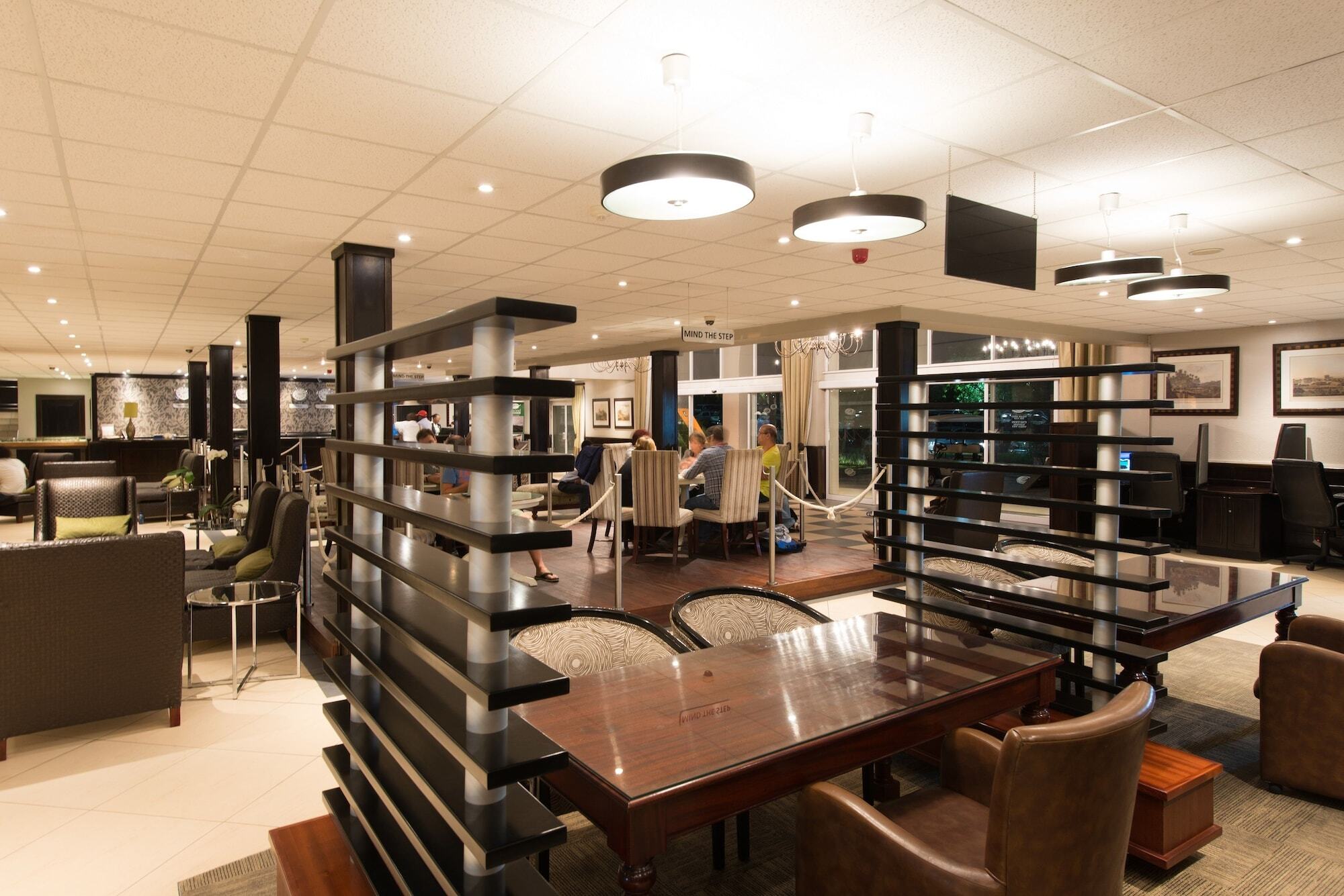Birchwood And Or Tambo Conference Centre Hotel 4*