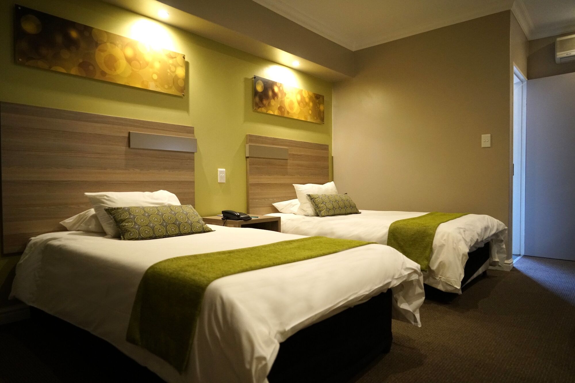 Birchwood And Or Tambo Conference Centre 4*